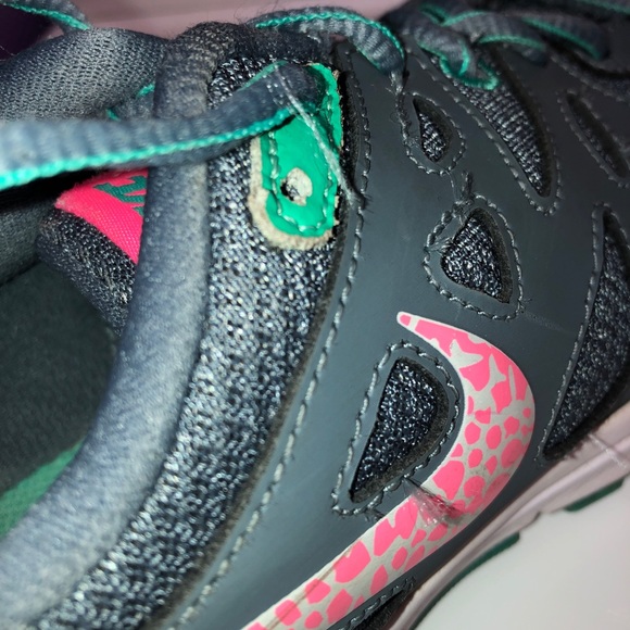 Nike Revolution 2 Sneakers Gray, Blue, Pink Swoosh Size 10 - Picture 8 of 12